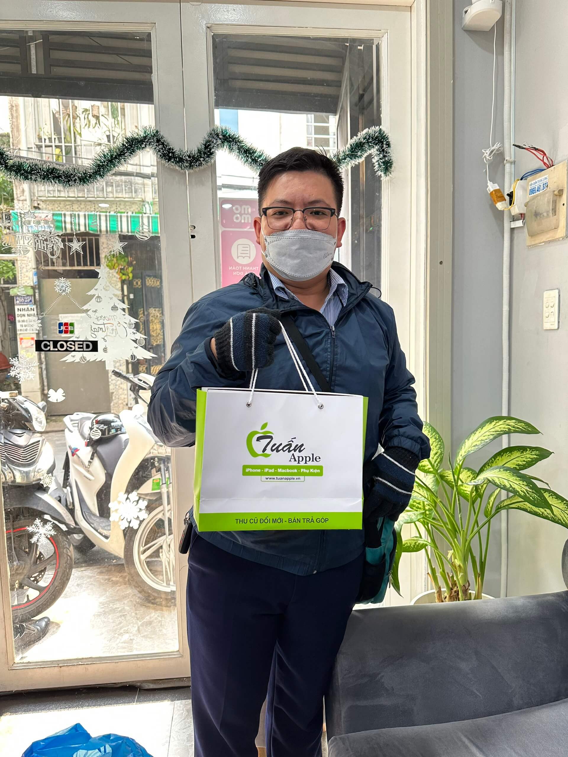 Khách hàng đã sử dụng dịch vụ thu mua iPhone cũ tại TuanDigi