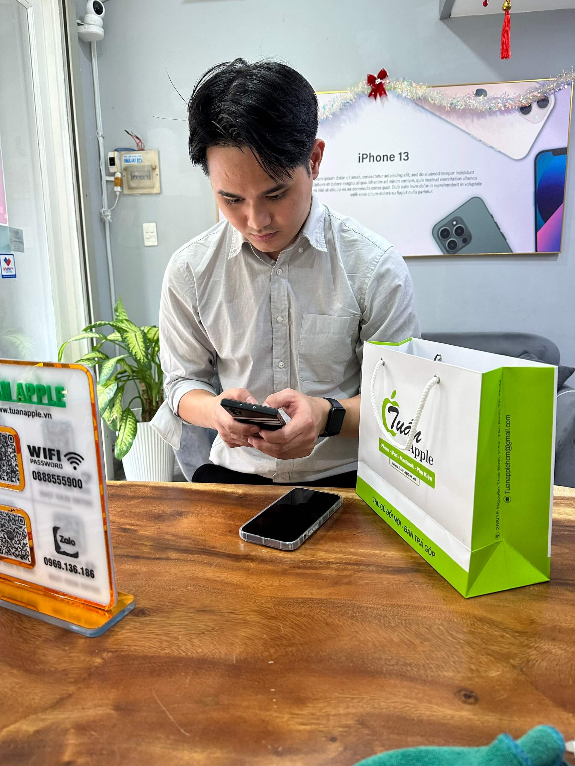 Khách hàng đã sử dụng dịch vụ thu mua iPhone cũ tại TuanDigi