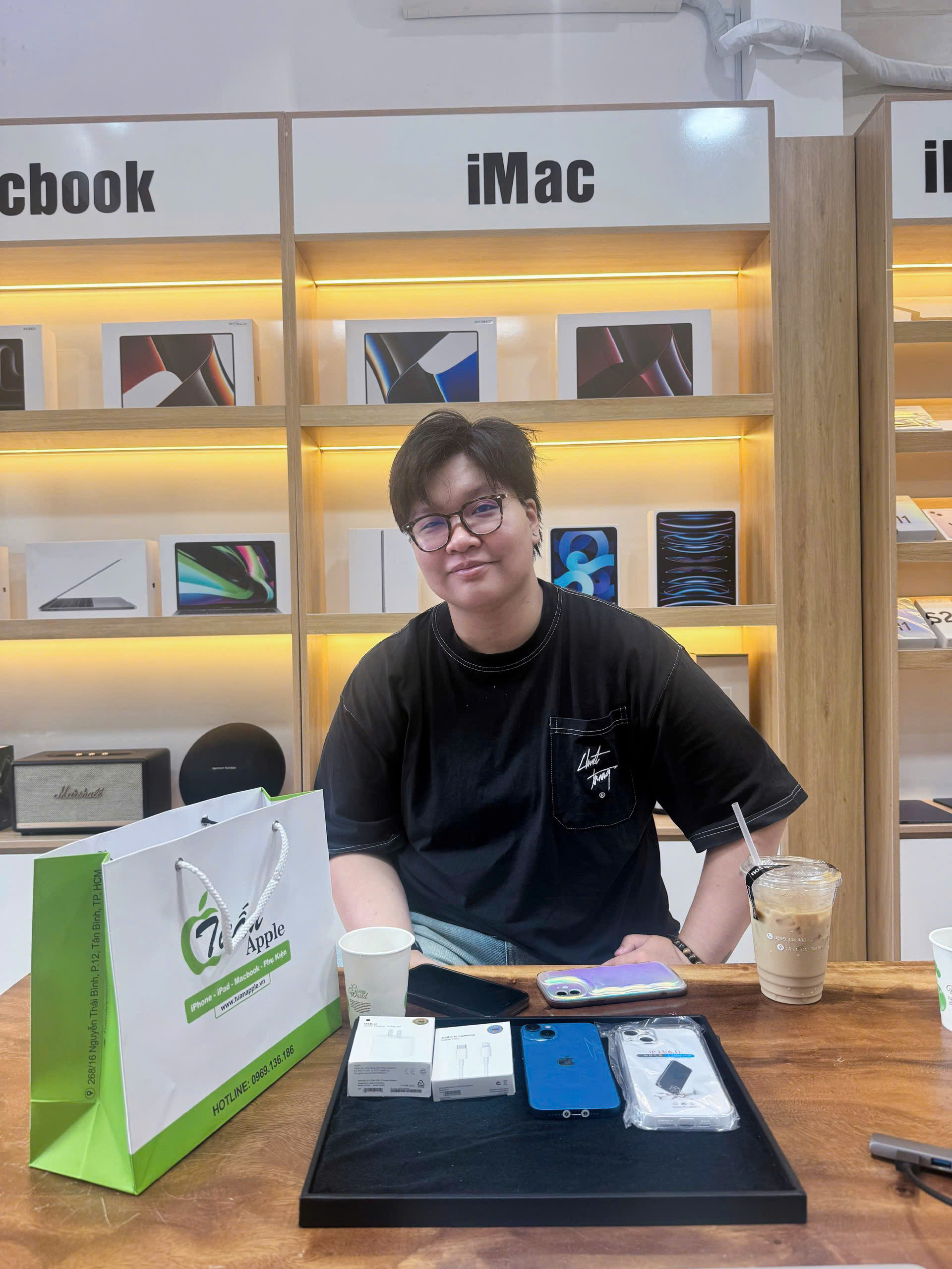 Khách hàng đã sử dụng dịch vụ thu mua iPhone cũ tại TuanDigi